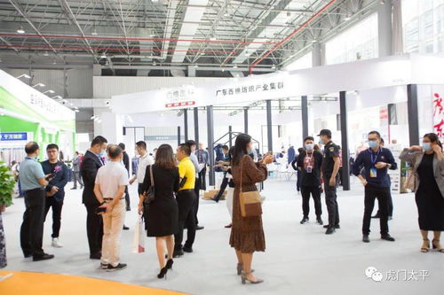 上萬種優(yōu)質(zhì)面料產(chǎn)品亮相虎門 第二屆中國 虎門 紡織面輔料交易會開幕